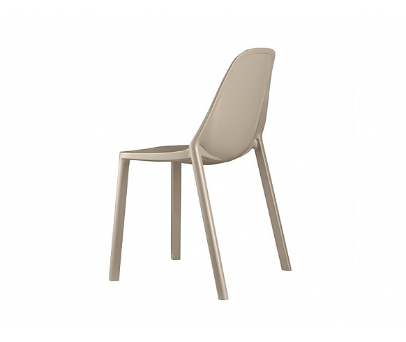 PIÙ chair